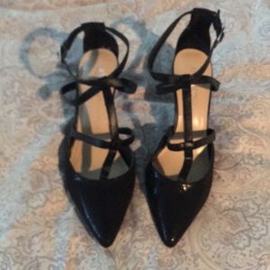 Nine West Black scrappy heels